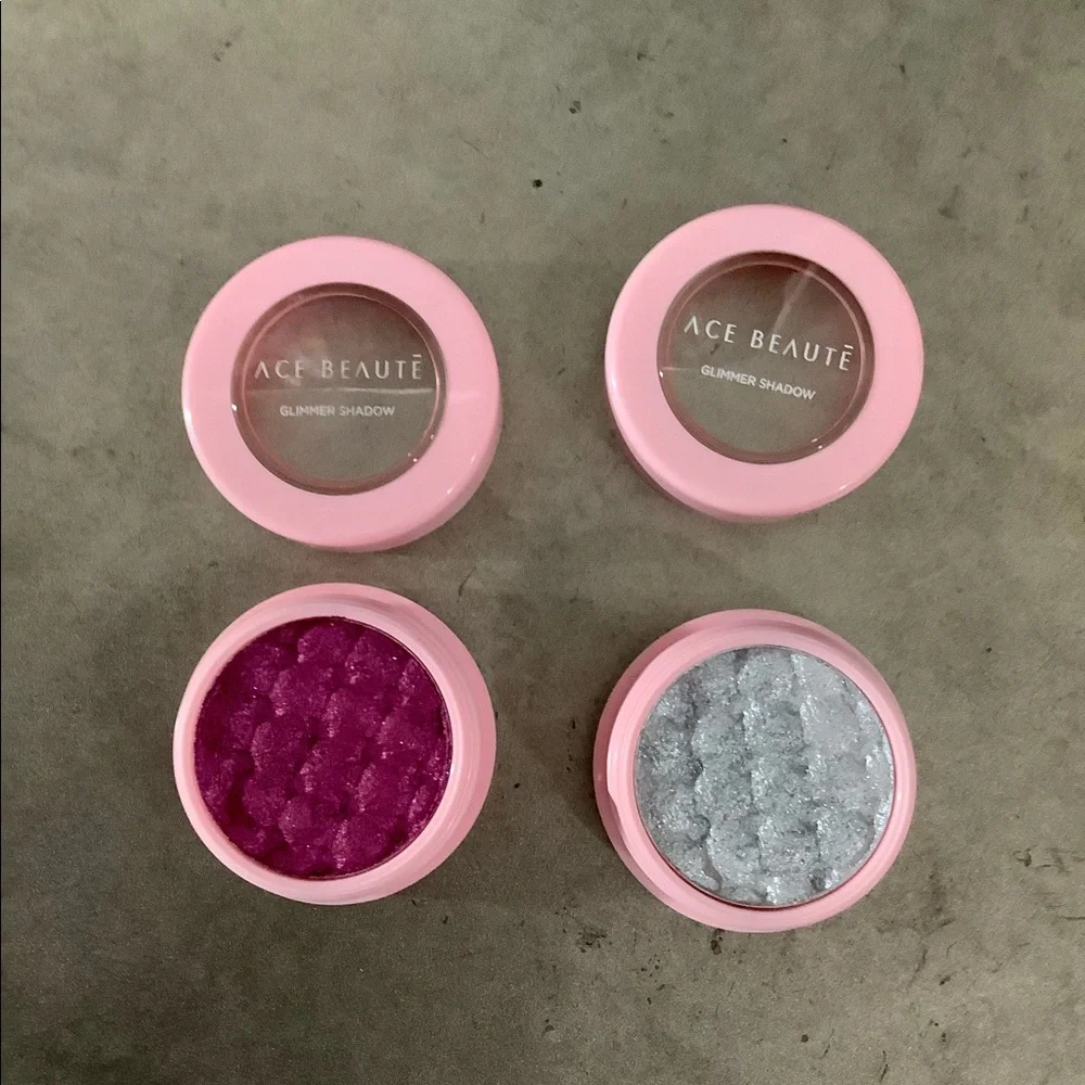 TWO ACE BEAUTĒ‎ GLIMMER SHADOWS